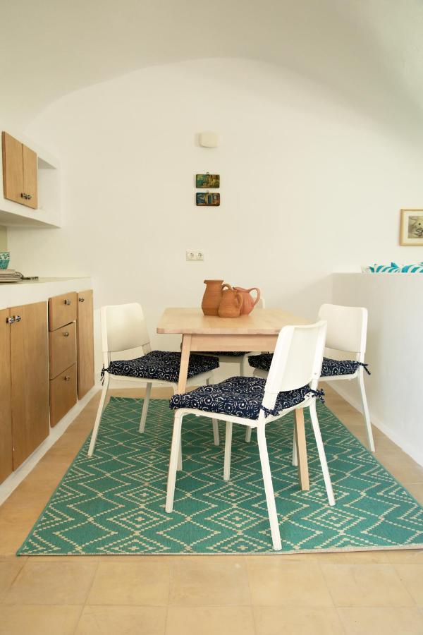 Amphora Villas Santorini Akrotiri อาโกรตีรี ภายนอก รูปภาพ